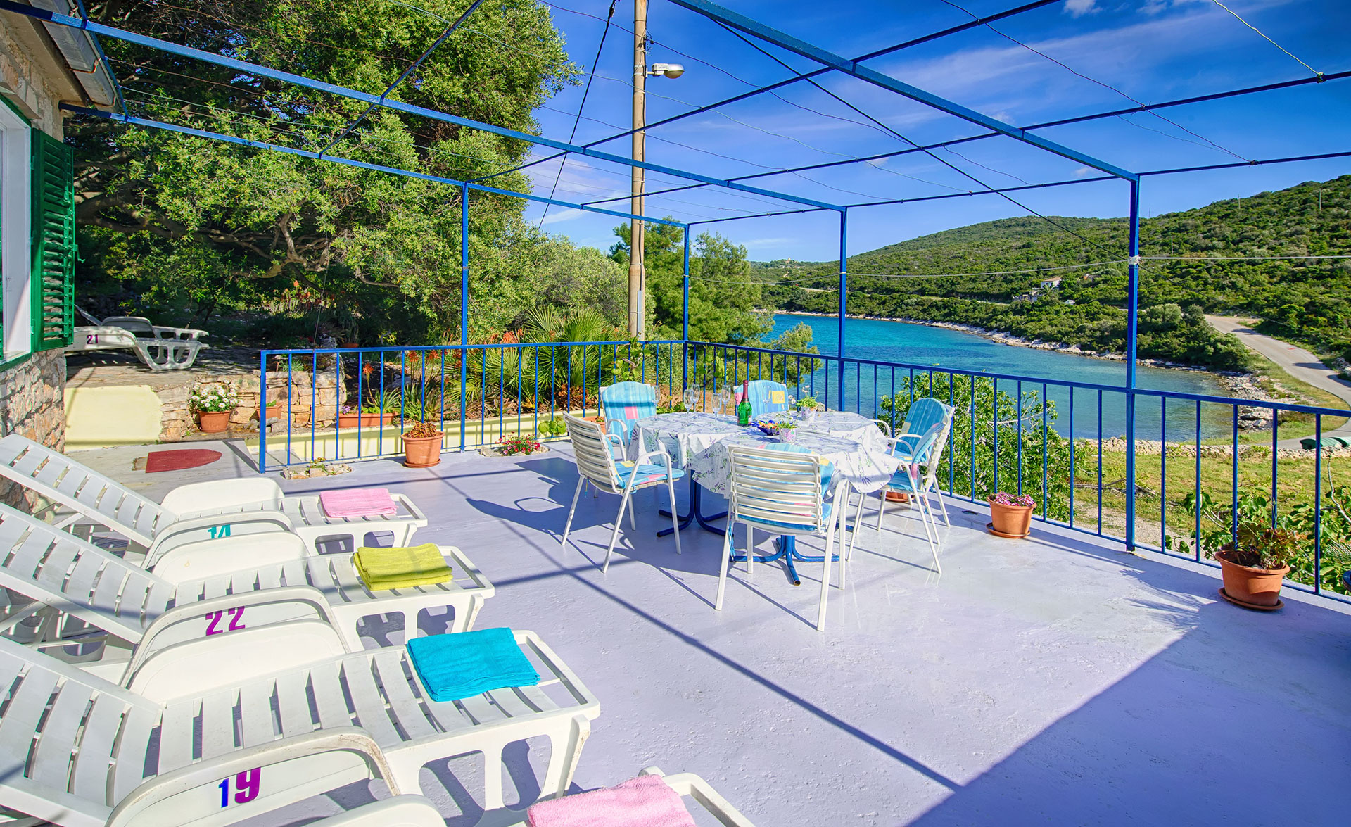 Vis Holiday House teaser